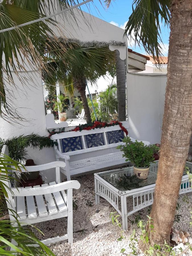 אורנג'סטאד Palmita Hotel Hostel מראה חיצוני תמונה