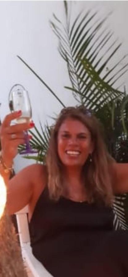 אורנג'סטאד Palmita Hotel Hostel מראה חיצוני תמונה